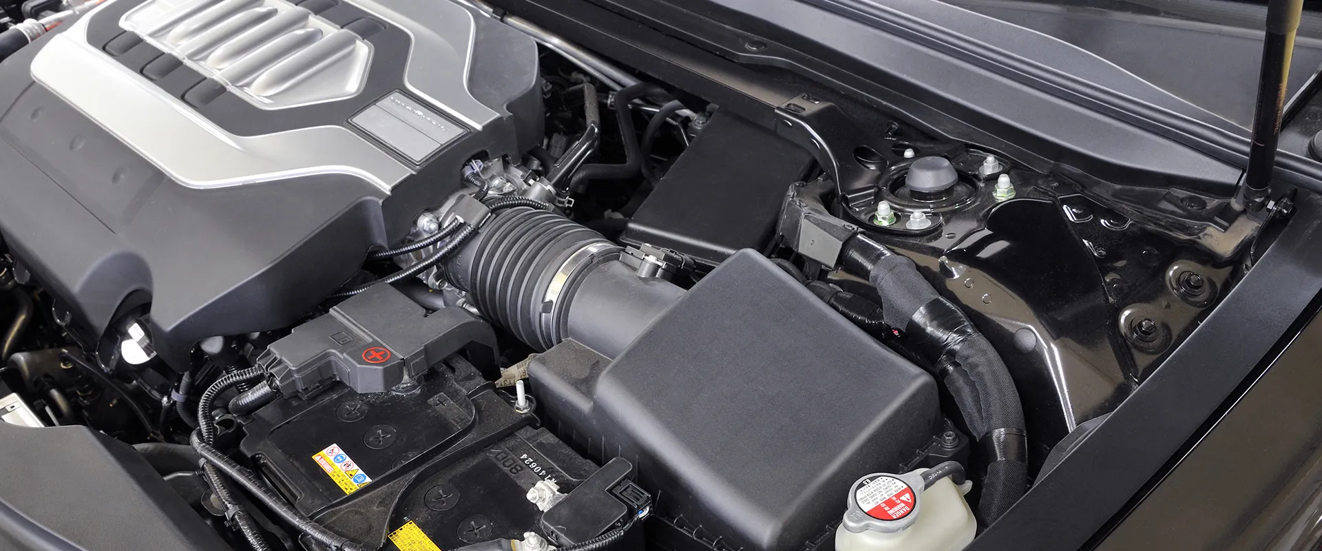 Hybrid Repair near Des Moines, IA